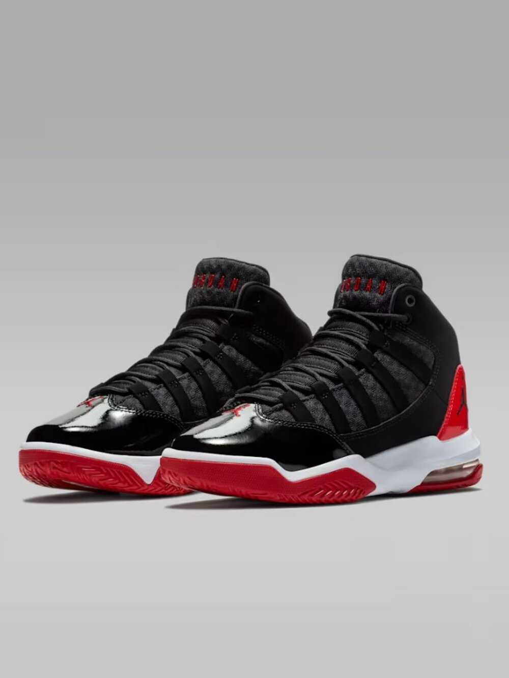 Nike Jordan Max Aura (GS) Size 5Y (New)